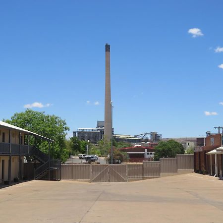 Burke & Wills Mt Isa Motel Mount Isa Exterior foto